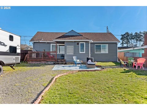 A home in Coos Bay