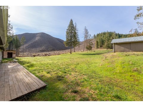 A home in Myrtle Creek