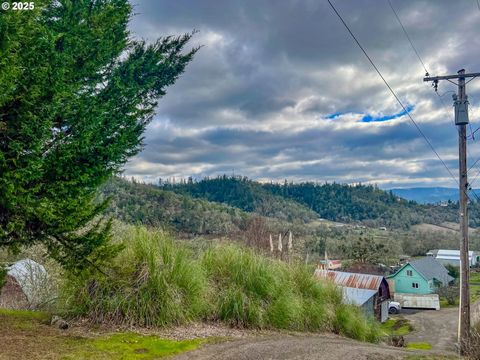 A home in Roseburg