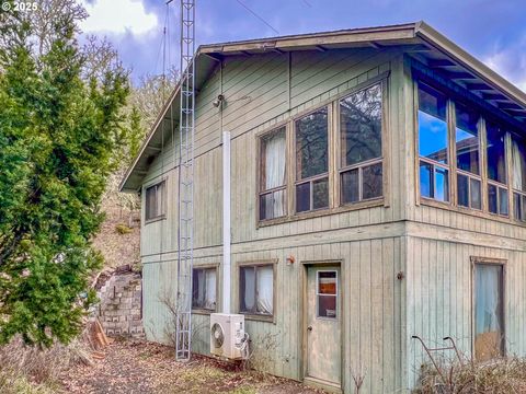 A home in Roseburg