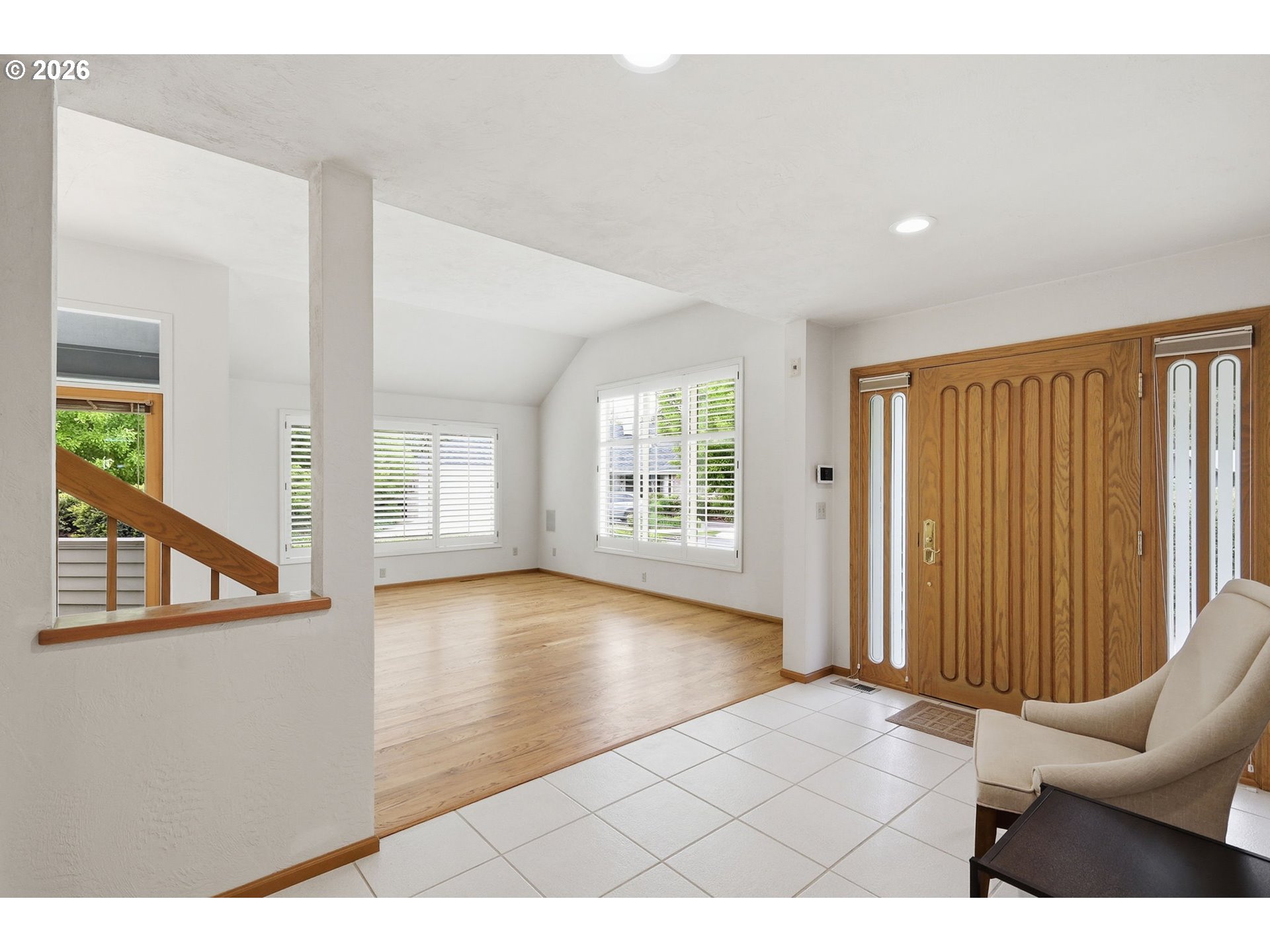 835 FAIRWAY VIEW DR
