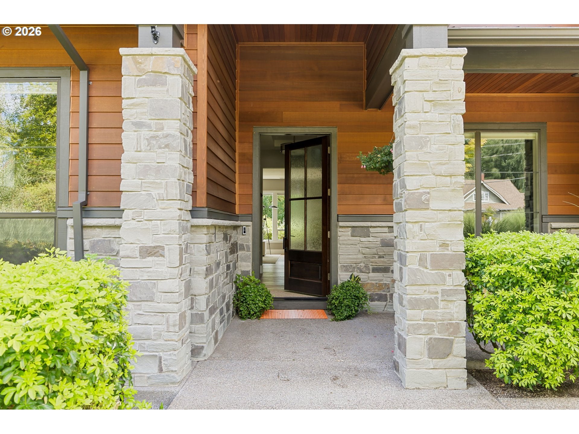 2600 GLENMORRIE DR