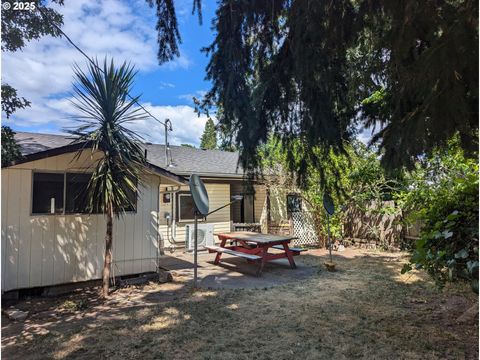 Tiny photo for 48294 Hills St, Oakridge, OR 97463 (MLS # 427873337)