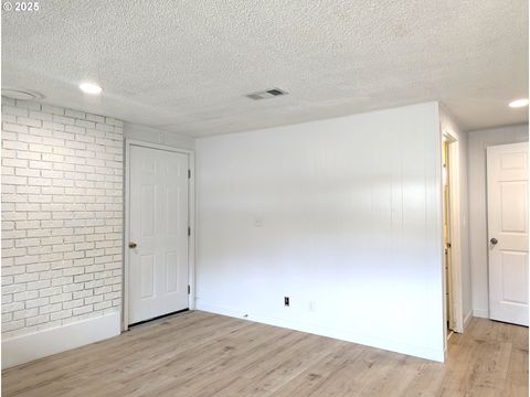 Tiny photo for 48294 Hills St, Oakridge, OR 97463 (MLS # 427873337)