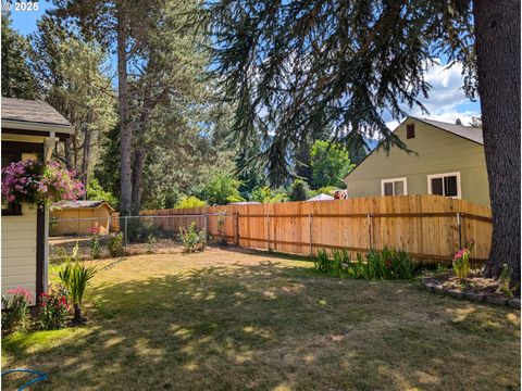 Tiny photo for 48294 Hills St, Oakridge, OR 97463 (MLS # 427873337)