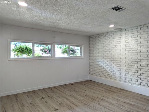 Tiny photo for 48294 Hills St, Oakridge, OR 97463 (MLS # 427873337)