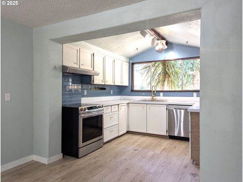 Tiny photo for 48294 Hills St, Oakridge, OR 97463 (MLS # 427873337)