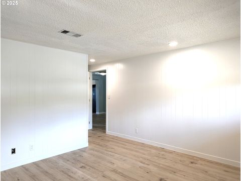 Tiny photo for 48294 Hills St, Oakridge, OR 97463 (MLS # 427873337)
