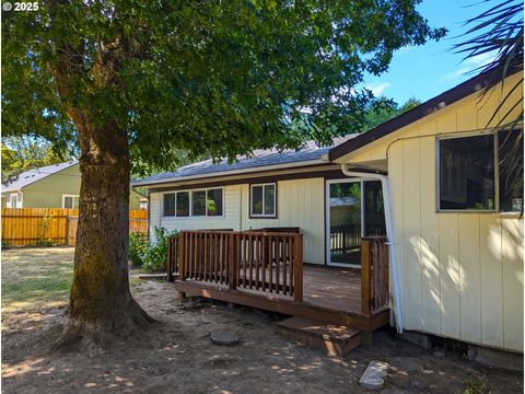 Tiny photo for 48294 Hills St, Oakridge, OR 97463 (MLS # 427873337)