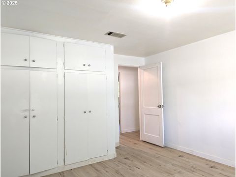 Tiny photo for 48294 Hills St, Oakridge, OR 97463 (MLS # 427873337)