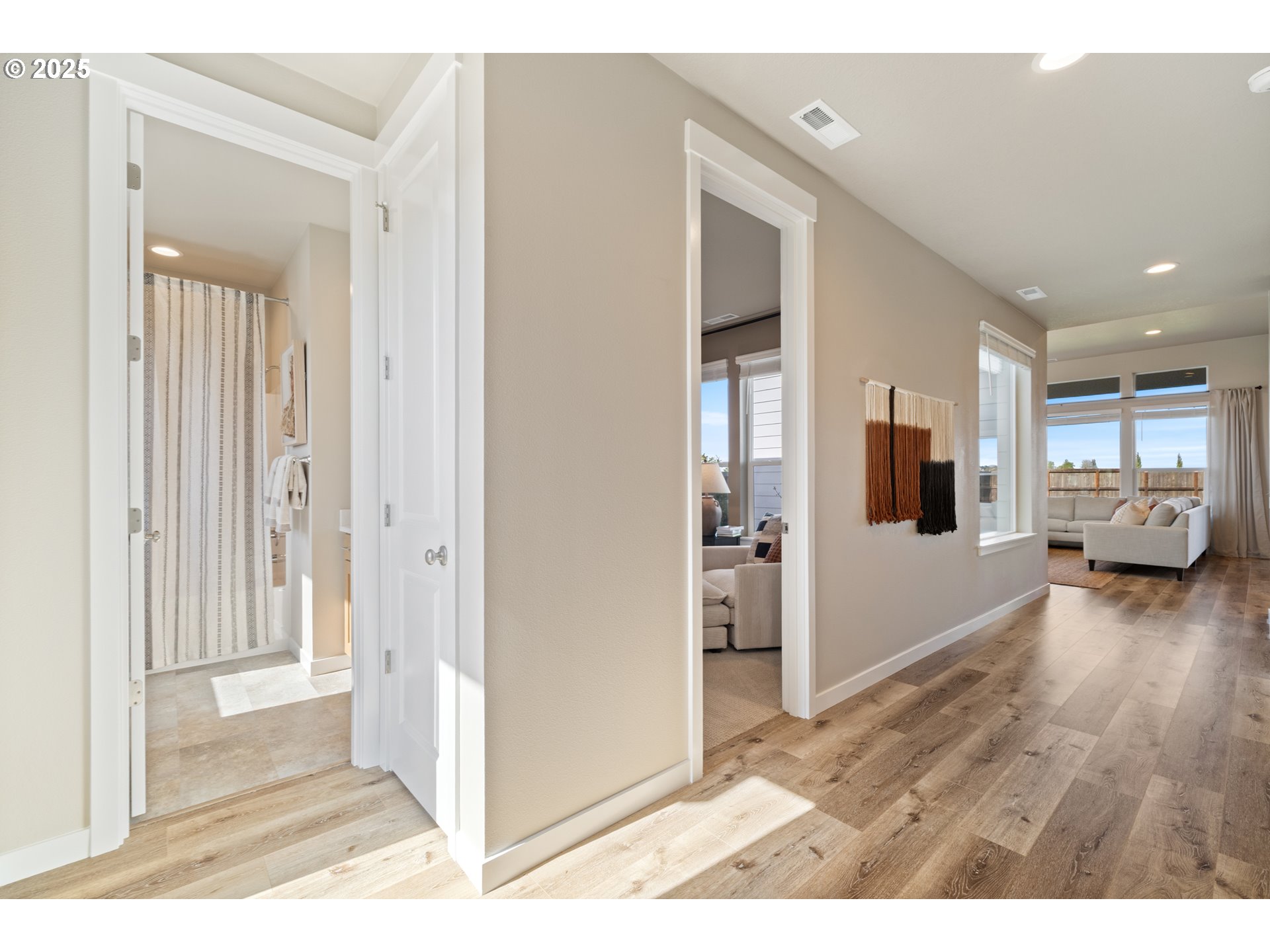 5601 N 94TH AVE LT245