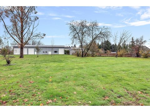 A home in Newberg