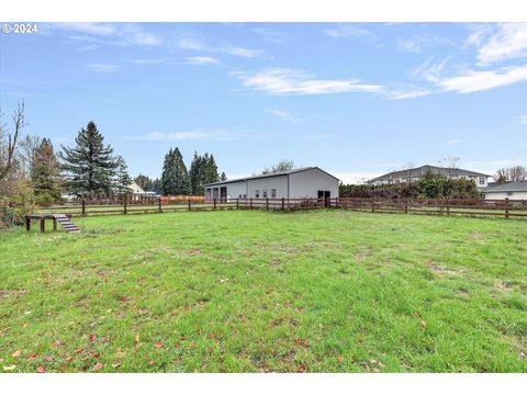 A home in Newberg