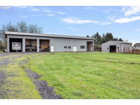 A home in Newberg