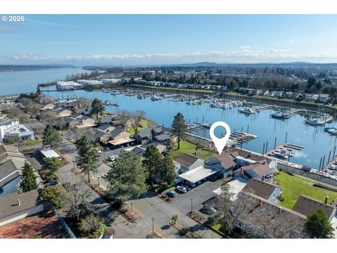 448 N HAYDEN BAY DR Portland OR 97217