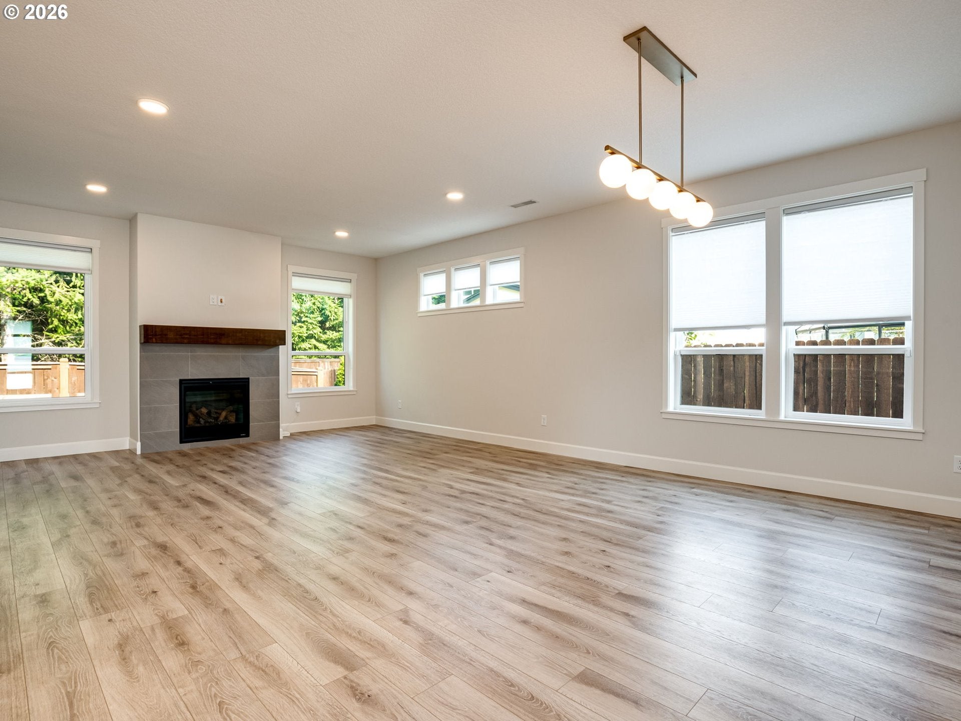 8208 NE 168th AVE