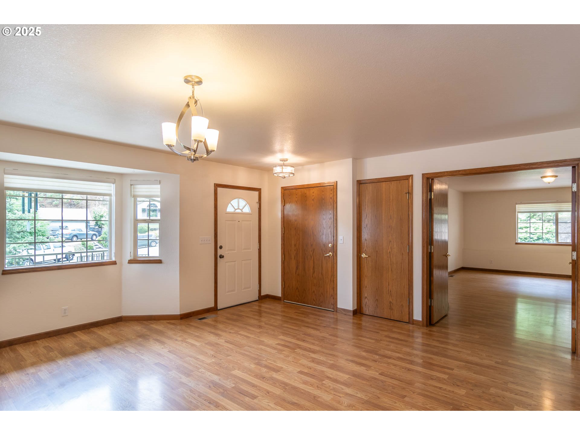128 NW WOODROSE CT