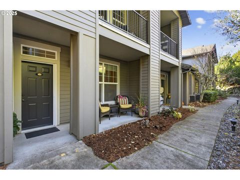 880 SPRINGTREE LN West Linn OR 97068