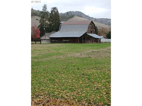 A home in Roseburg