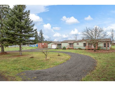 A home in Winlock