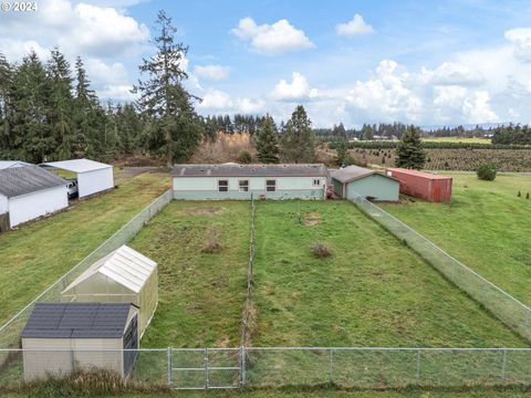 A home in Winlock