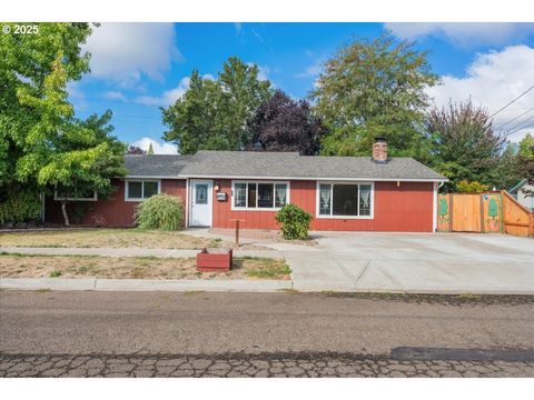 719 S CHEHALEM ST Newberg OR 97132