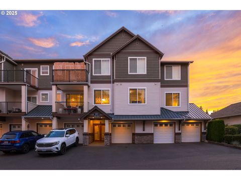 595 NW LOST SPRINGS TER Portland OR 97229