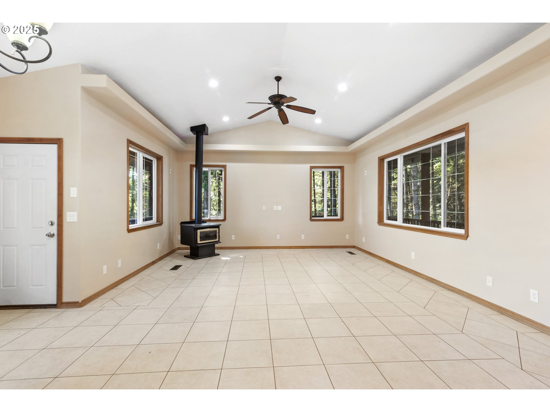 498 BRYANT HILL RD
