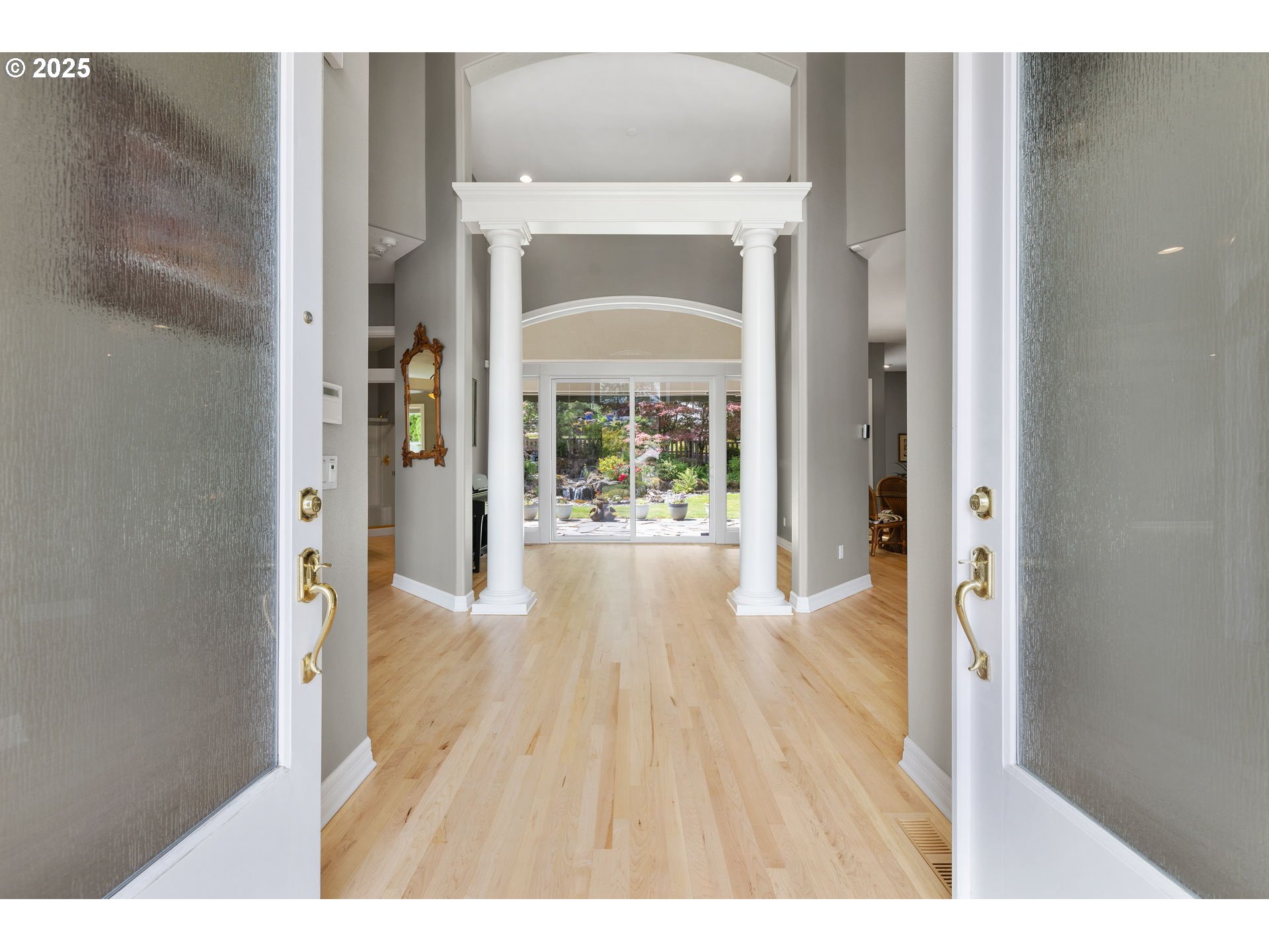 2704 NW LACAMAS DR