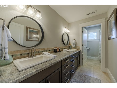 Tiny photo for 325 Ironwood Loop, Creswell, OR 97426 (MLS # 153094118)