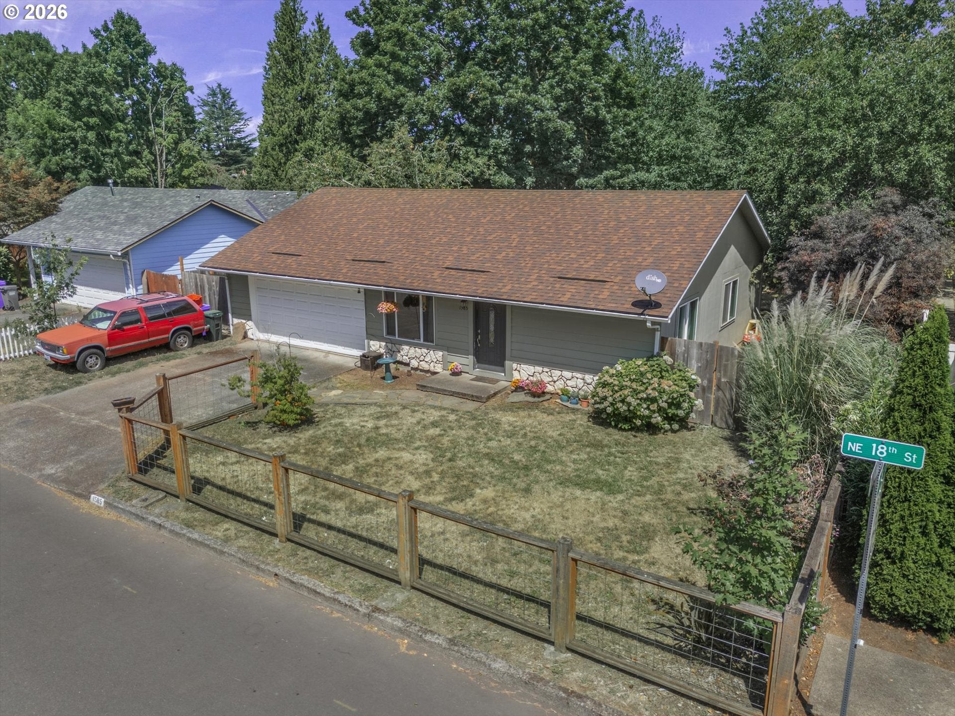 1585 NE 18TH ST