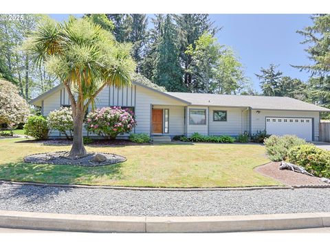1155 TIDEVIEW TER Coos Bay OR 97420