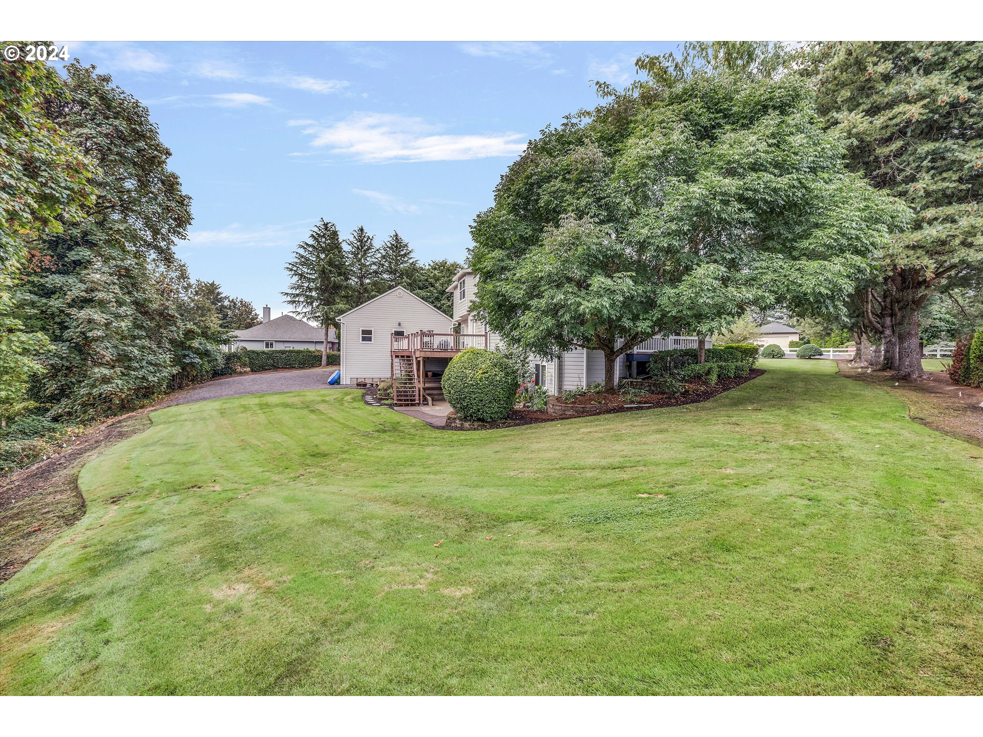 Newberg, Oregon 97132, United States, 4 Bedrooms Bedrooms, ,4 BathroomsBathrooms,Residential,Active,44014