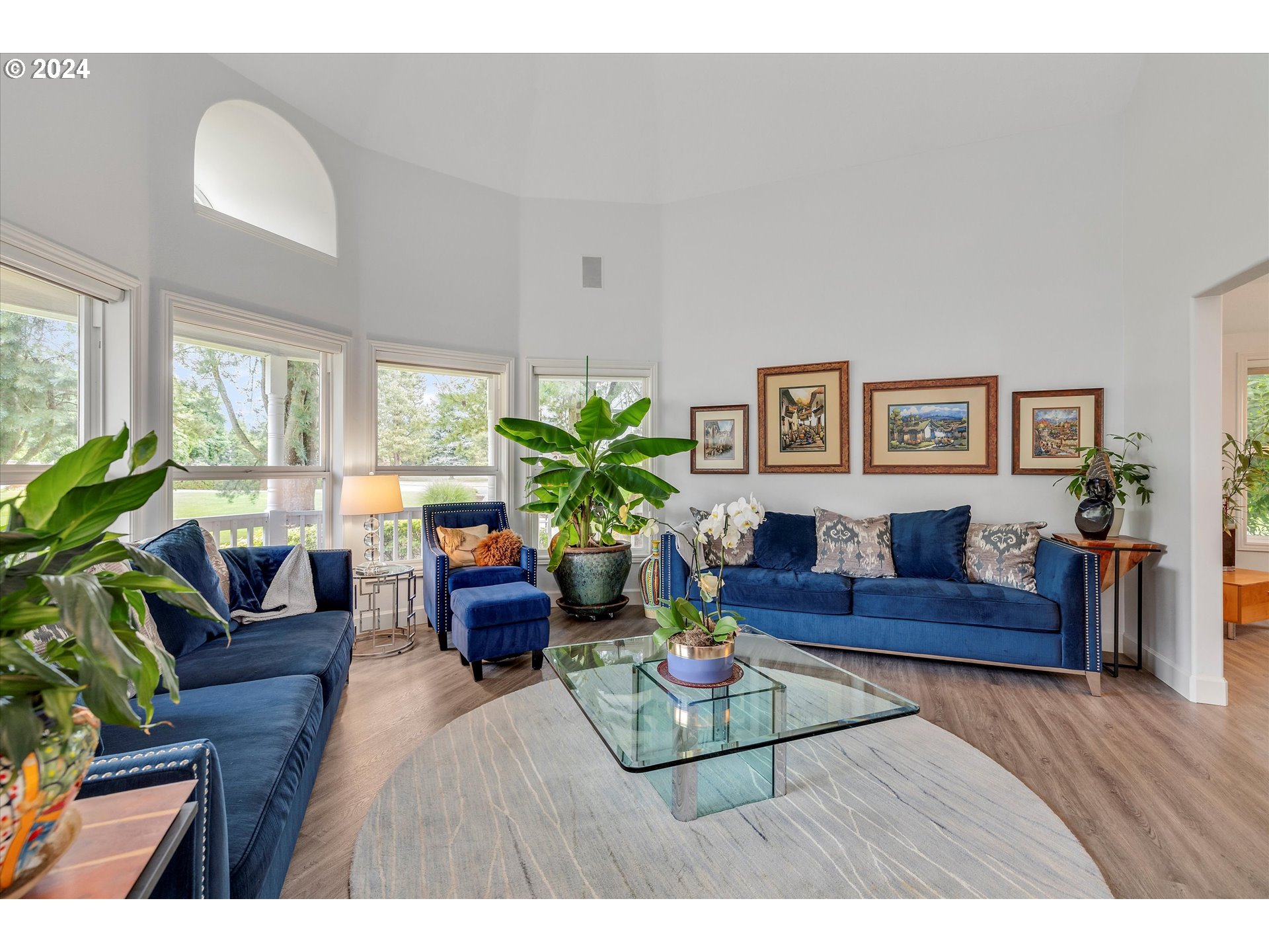 Newberg, Oregon 97132, United States, 4 Bedrooms Bedrooms, ,4 BathroomsBathrooms,Residential,Active,44014