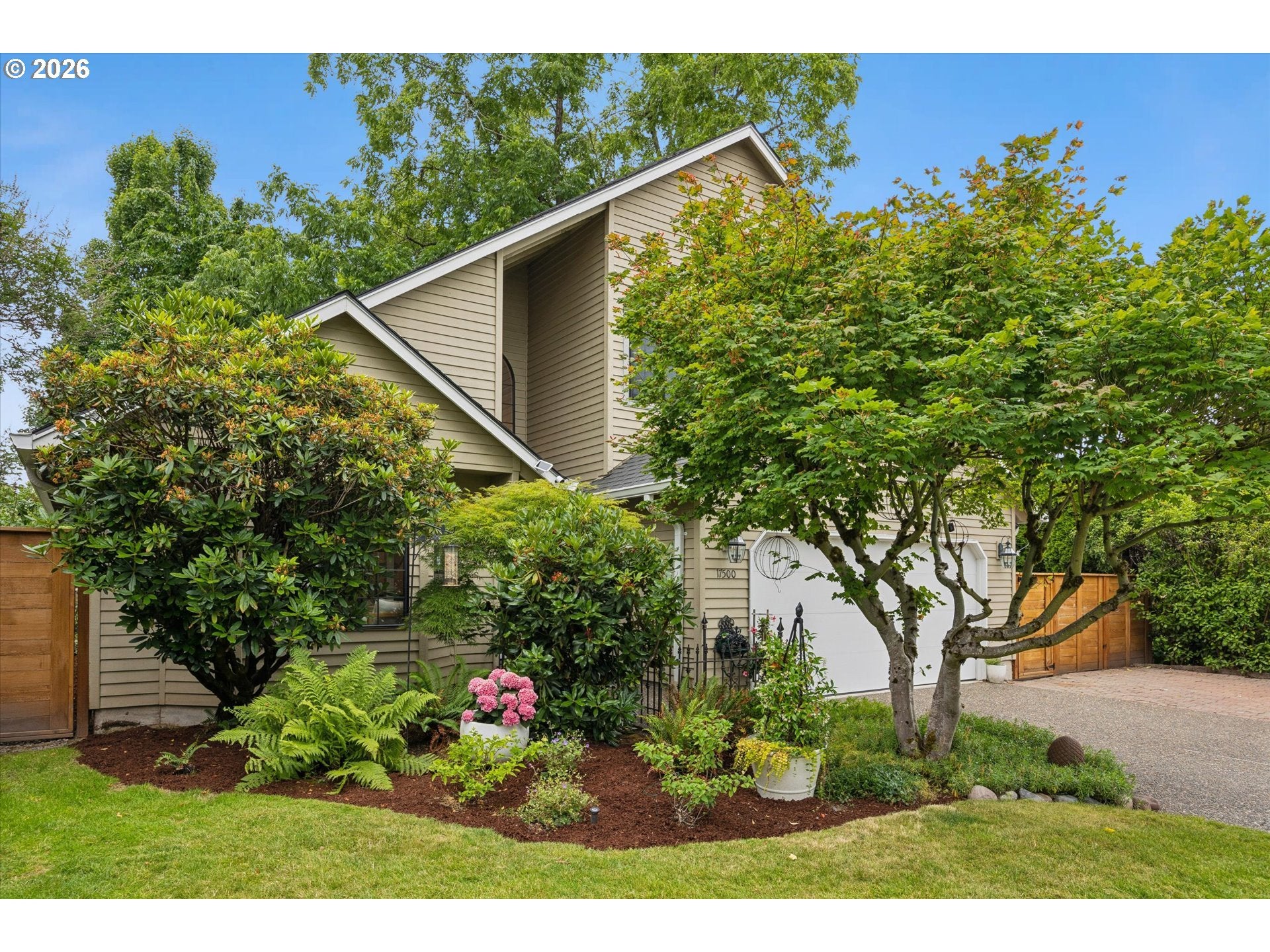 17500 NW WOODMERE CT