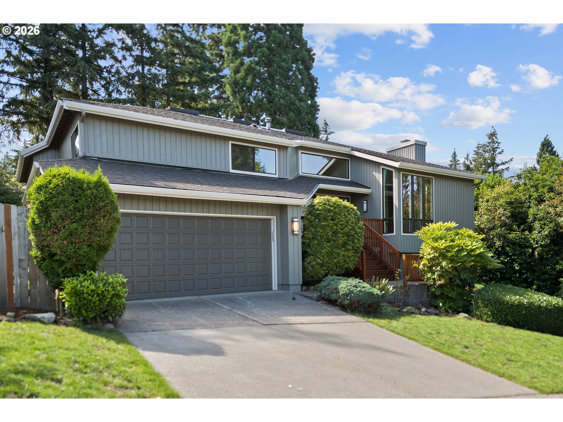 1410 WOODLAND TER