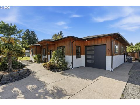 571 RIVER LOOP 2 Eugene OR 97404