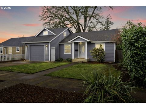1262 KALMIA ST Junction City OR 97448