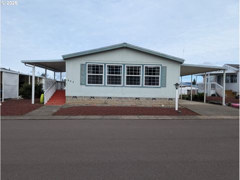 205 W RIVER RIDGE AVE Roseburg OR 97471