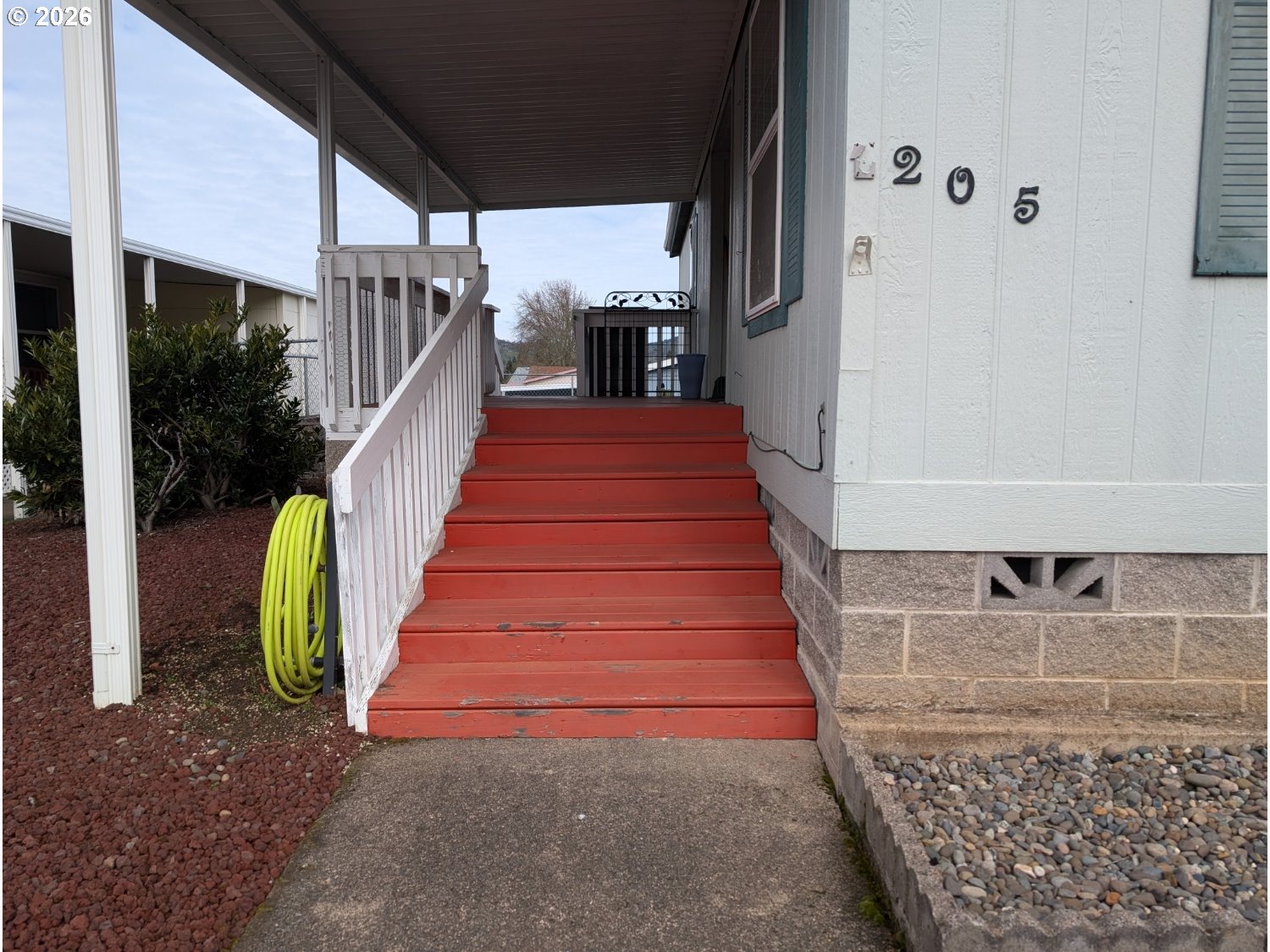 205 W RIVER RIDGE AVE