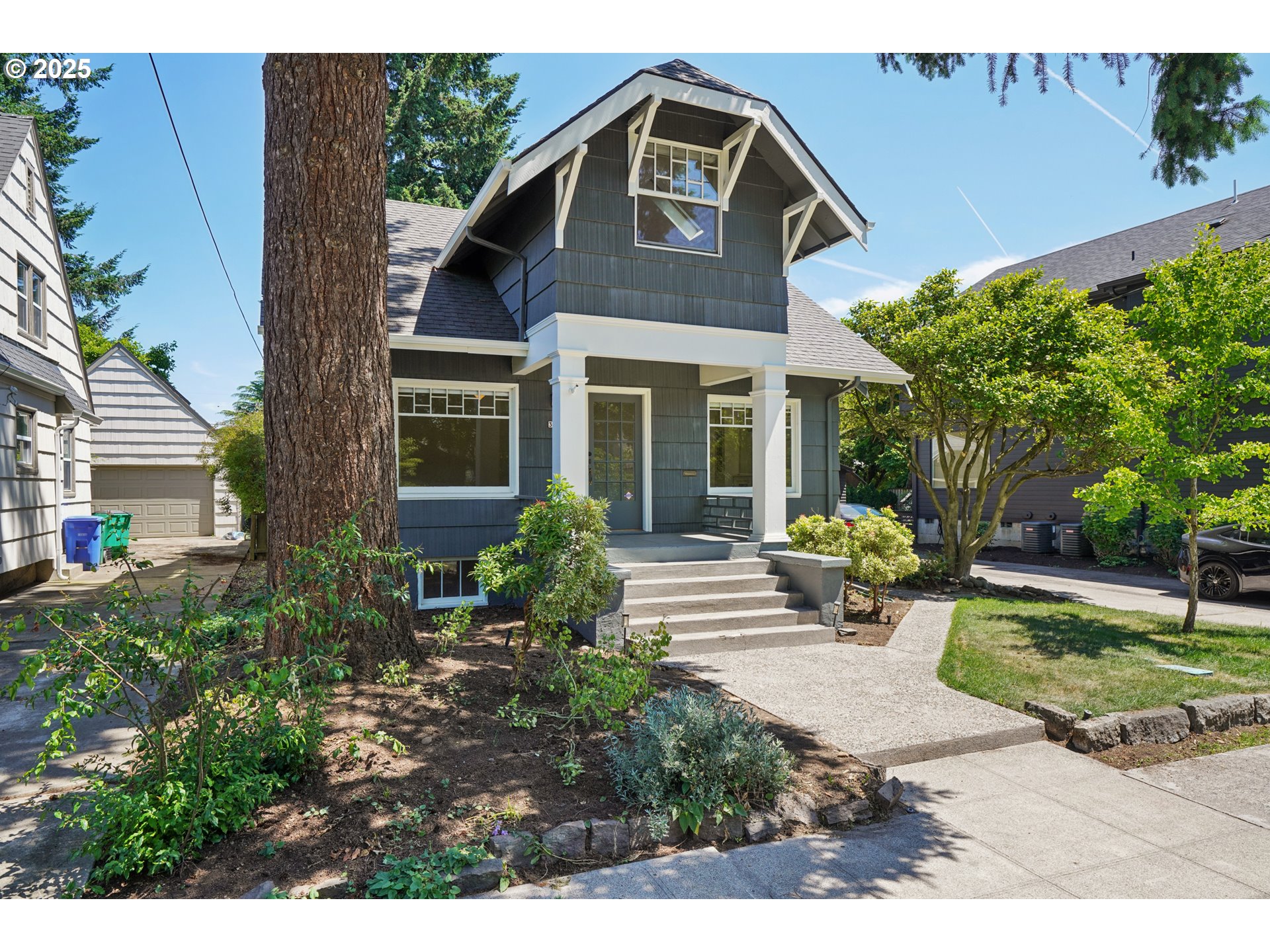 3216 NE 52ND AVE