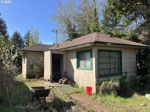 90766 HOLLYWOOD LN Coos Bay OR 97420