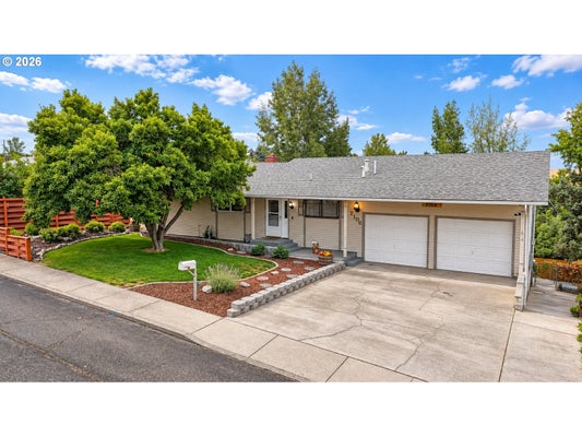 2106 SW NYE AVE, PENDLETON, OR 97801 - Image 9612e1ee684696c0c8df80360baae917/1601094591
