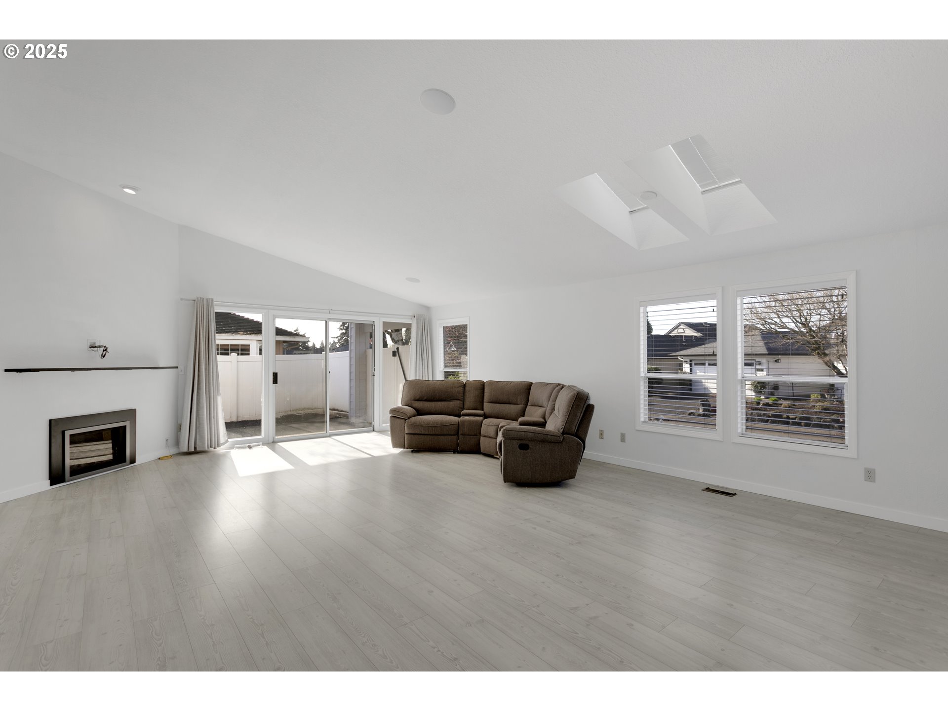 3211 SE 153RD AVE