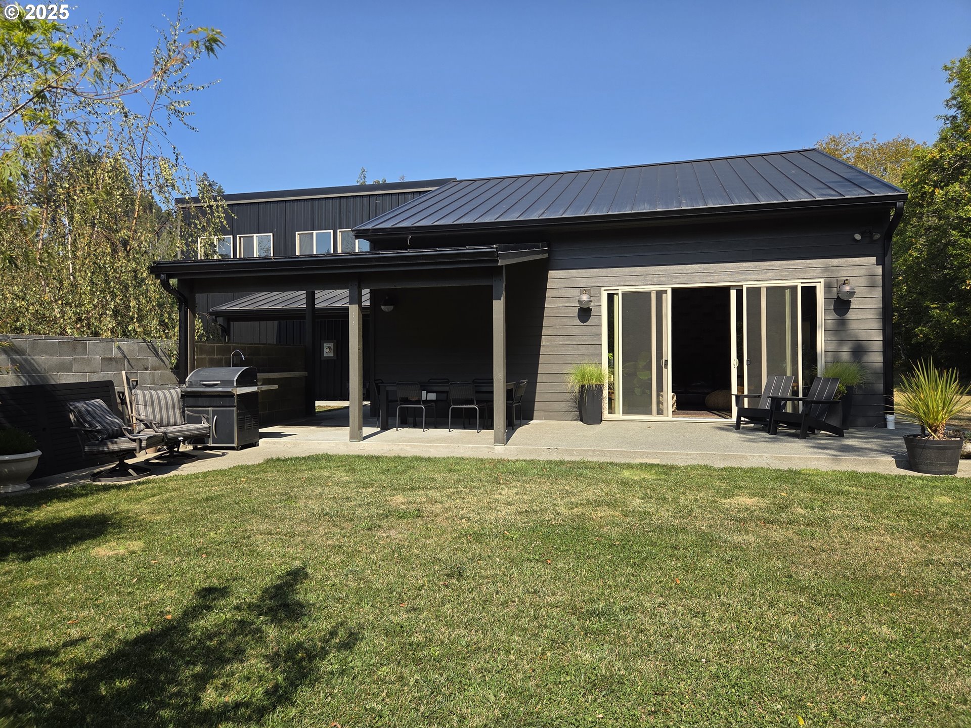 95789 SAUNDERS CREEK RD