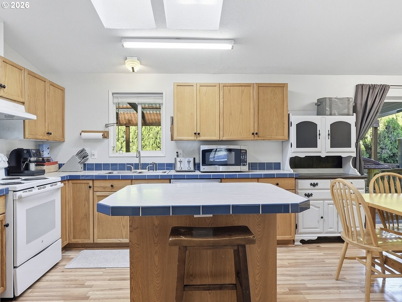 245 N CEDAR ST