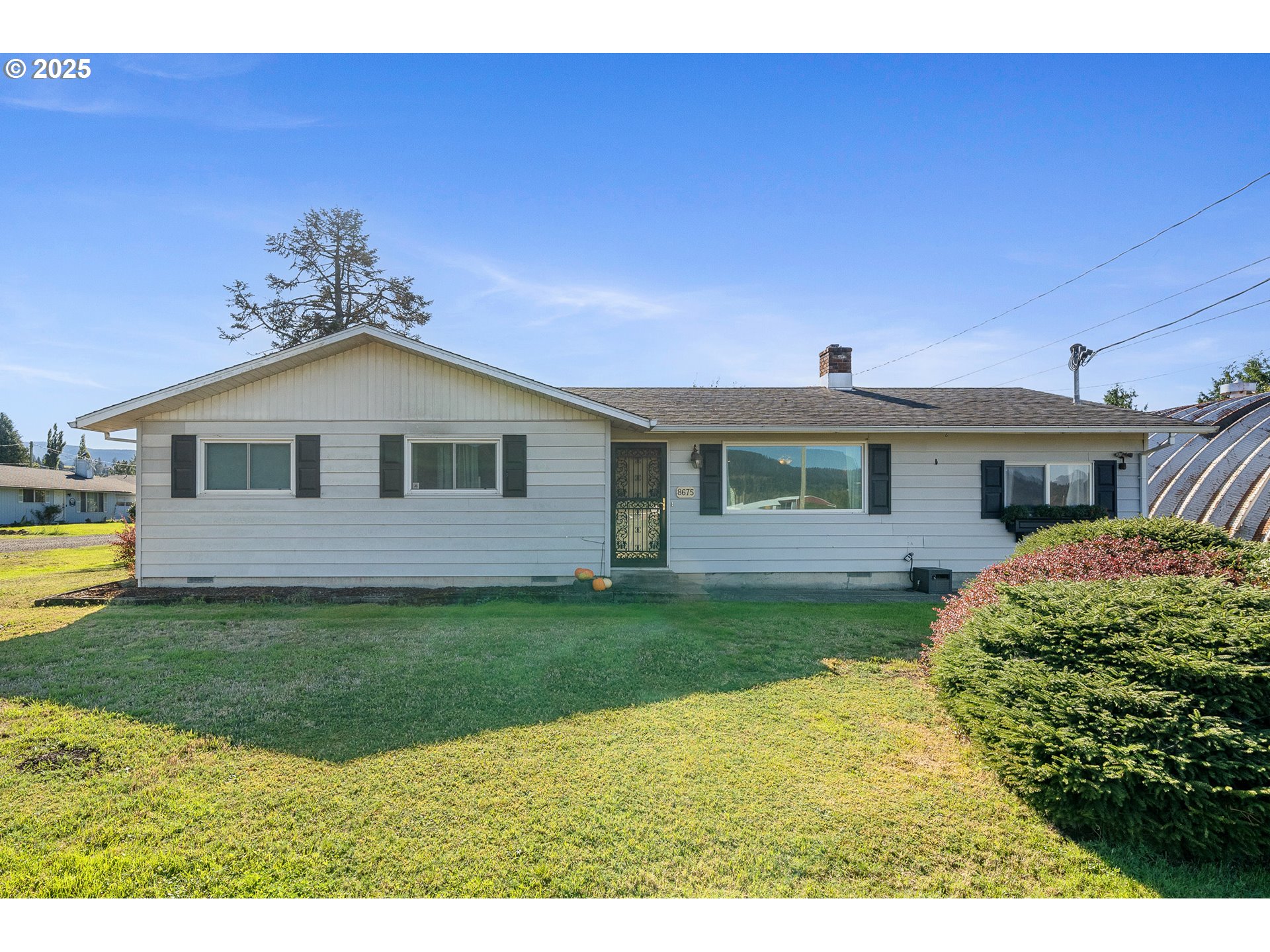 8675 FAIRVIEW RD