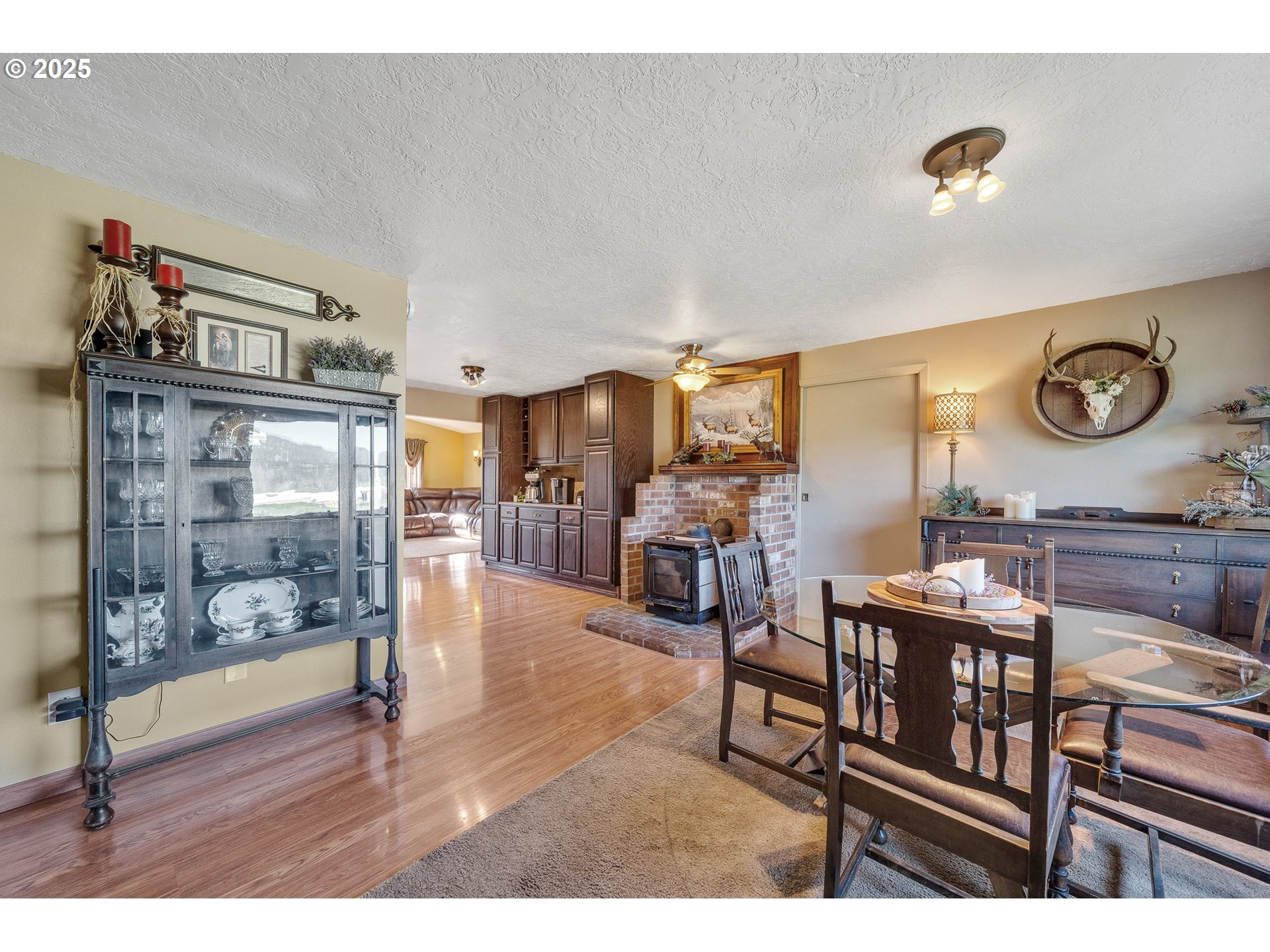 8675 FAIRVIEW RD
