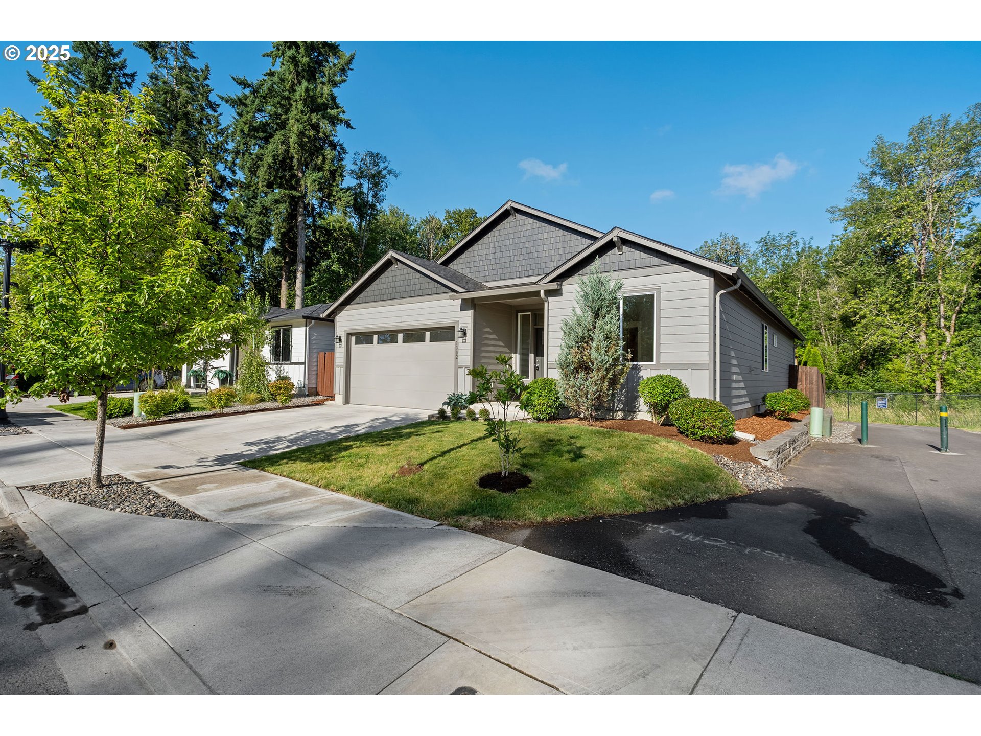 1302 SW 25TH AVE