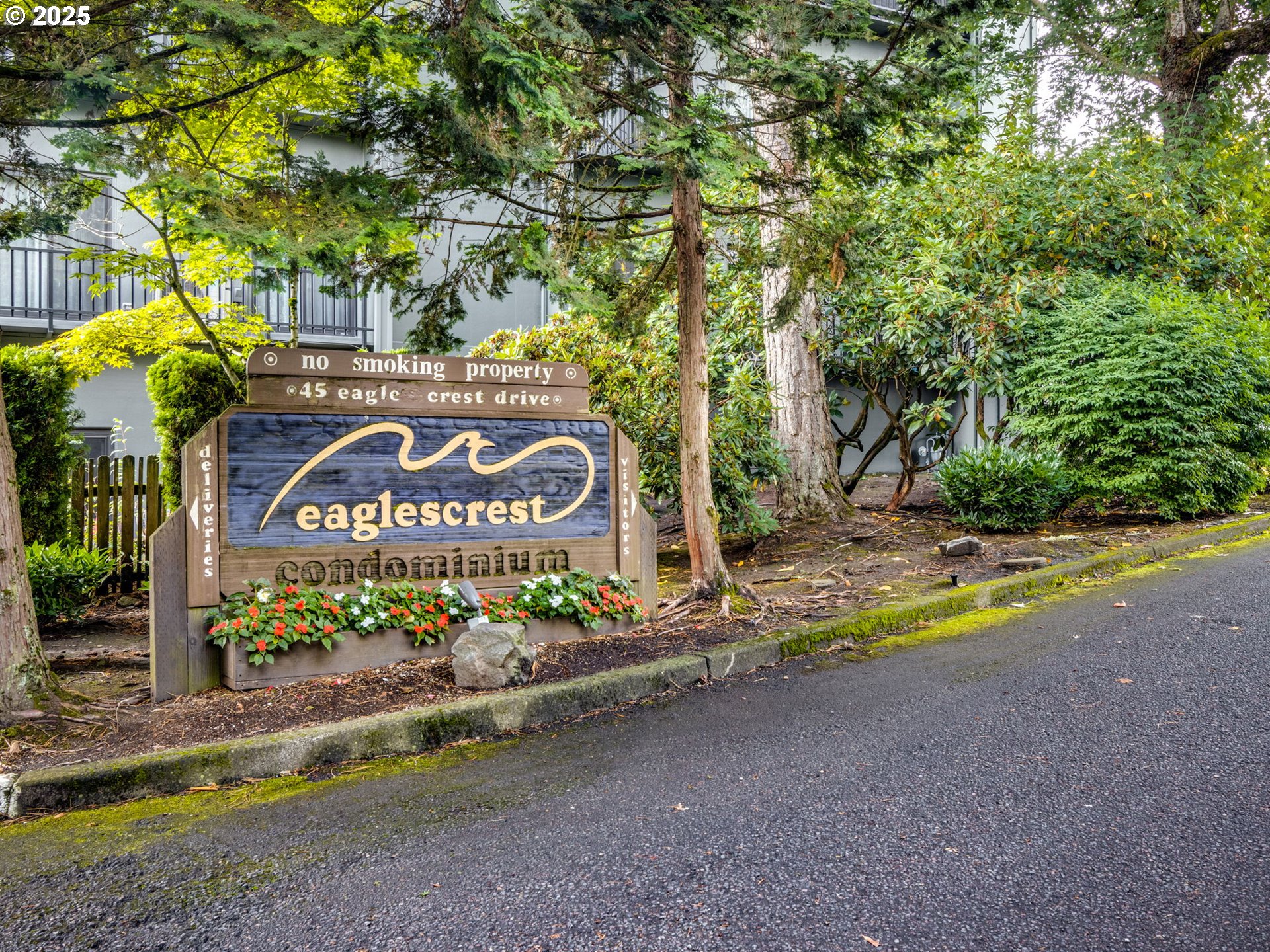 45 EAGLE CREST DR 206